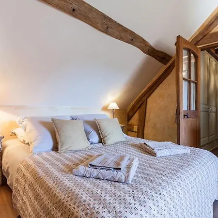 Nyaraló Le Cottage, Maison Paysanne Au Coeur Du Vexin *